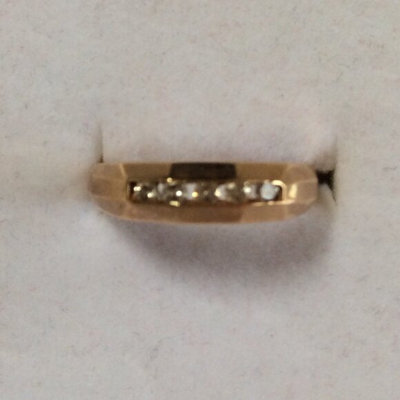 NWT STUNNING 10k GOLD & DIAMOND RING MSRP $650 - Picture 1 of 7